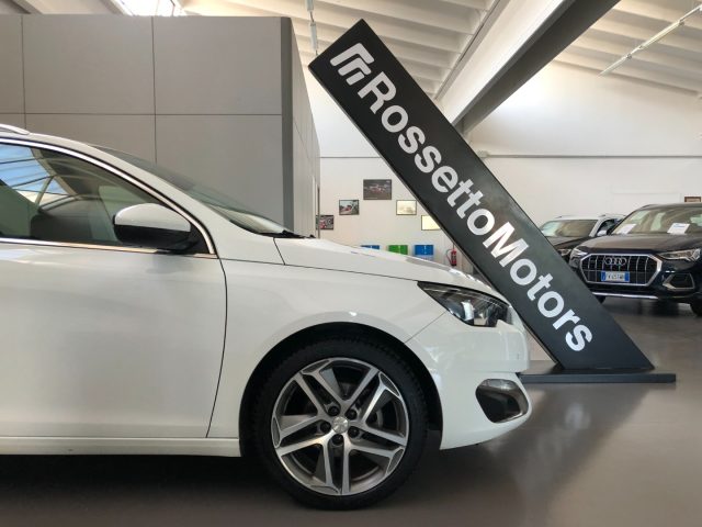 PEUGEOT 308 usata, con Bluetooth