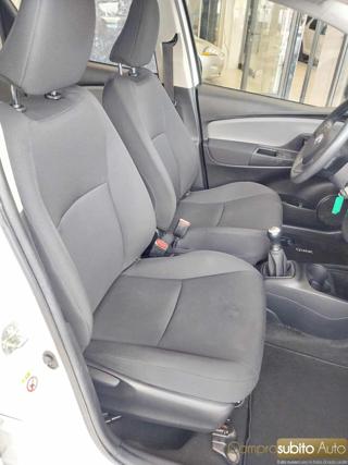 TOYOTA Yaris usata, con Servosterzo