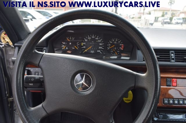 MERCEDES-BENZ CE 200 usata, con Fendinebbia