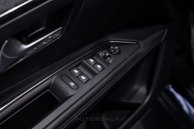 PEUGEOT 3008 usata, con Controllo automatico clima