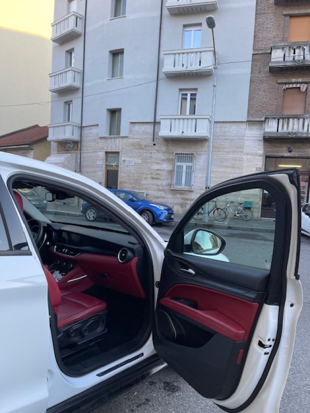 ALFA ROMEO Stelvio usata, con Chiusura centralizzata