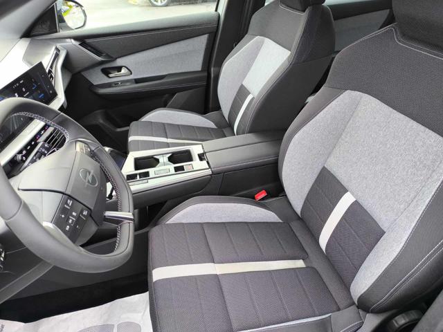 OPEL Grandland usata, con Park Distance Control