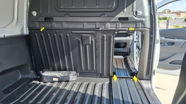 PEUGEOT Partner usata 25