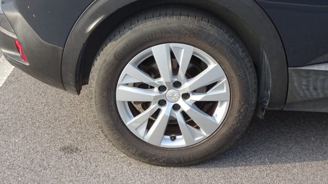 PEUGEOT 3008 usata, con Luci diurne LED