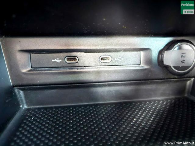 VOLKSWAGEN Tiguan usata, con USB