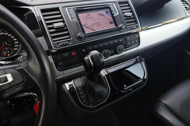 VOLKSWAGEN Caravelle usata, con Fari Xenon