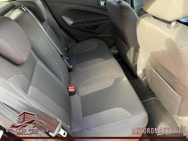 FORD Fiesta usata, con Park Distance Control