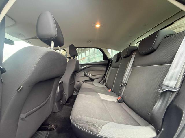 FORD Focus usata, con Specchietti laterali elettrici