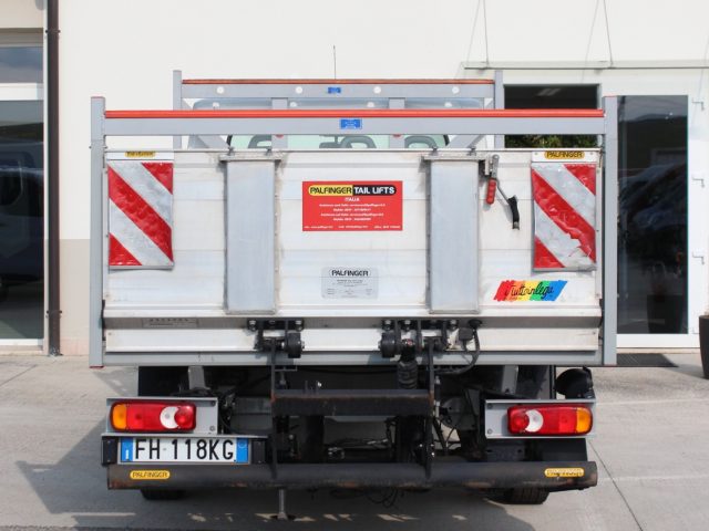 PEUGEOT Boxer usata, con Alzacristalli elettrici