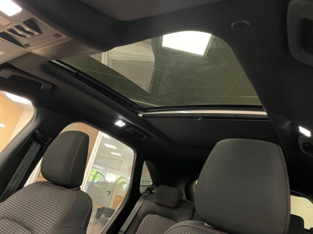FORD Kuga usata, con Sistema di navigazione