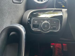 MERCEDES-BENZ A 35 AMG usata 22