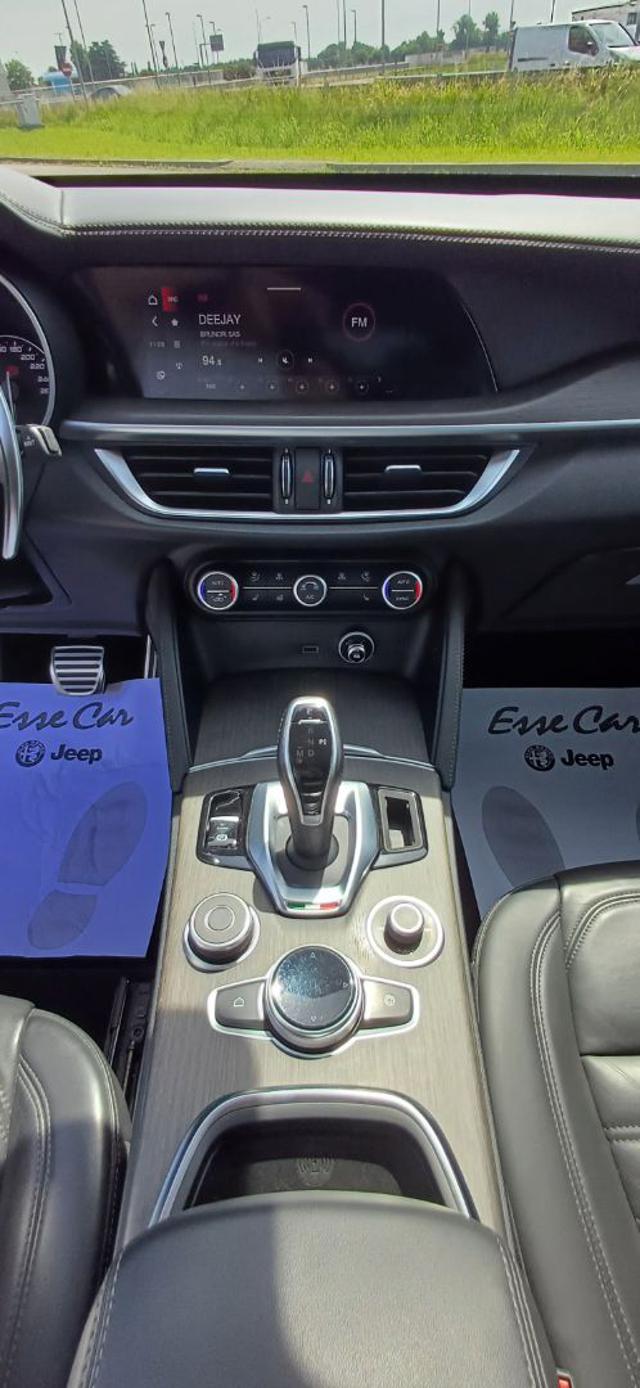 ALFA ROMEO Stelvio usata, con Fari Xenon
