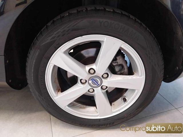 VOLVO V40 usata 28