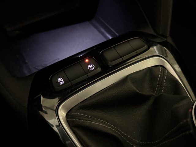 OPEL Corsa usata, con Servosterzo