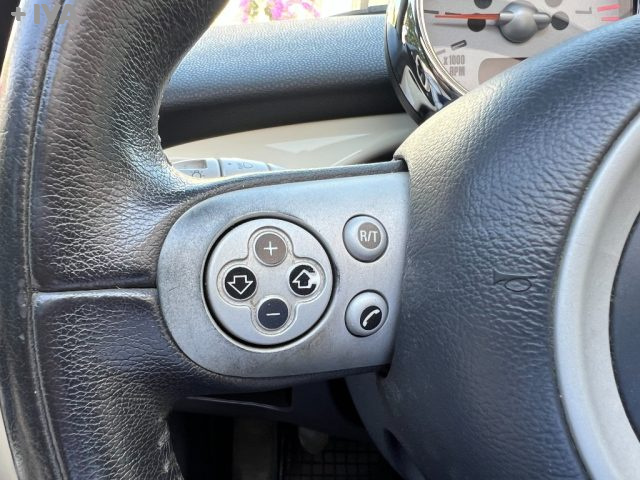 MINI Cabrio usata 24