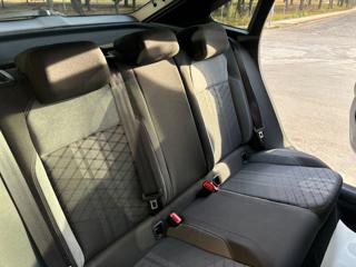 VOLKSWAGEN Taigo usata, con Sedile posteriore sdoppiato