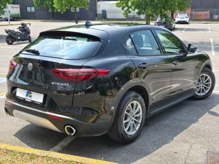 ALFA ROMEO Stelvio usata, con Chiusura centralizzata