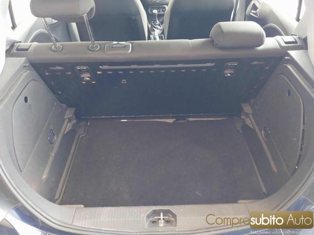 OPEL Corsa usata, con Bluetooth