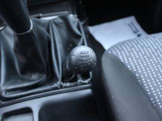 MITSUBISHI L200 usata, con Lettore CD