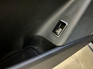 MERCEDES-BENZ CLA 200 usata, con USB