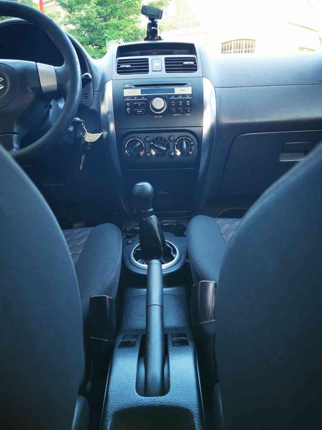 SUZUKI SX4 usata, con Sedile posteriore sdoppiato