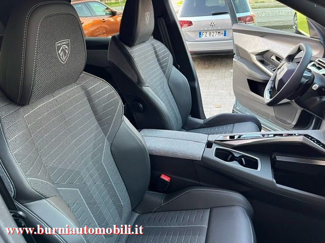 PEUGEOT 3008 usata, con Autoradio digitale