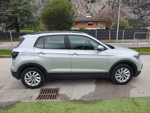 VOLKSWAGEN T-Cross usata, con Autoradio