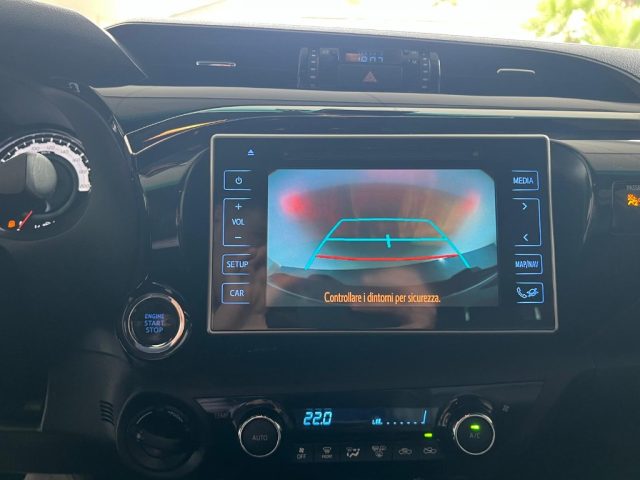 TOYOTA Hilux usata, con Telecamera per parcheggio assistito