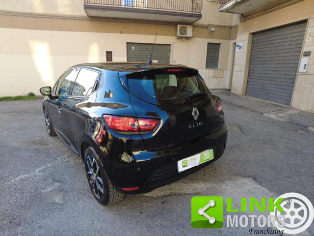 RENAULT Clio usata, con Alzacristalli elettrici