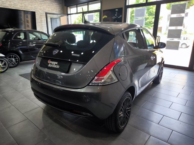 LANCIA Ypsilon usata, con Climatizzatore