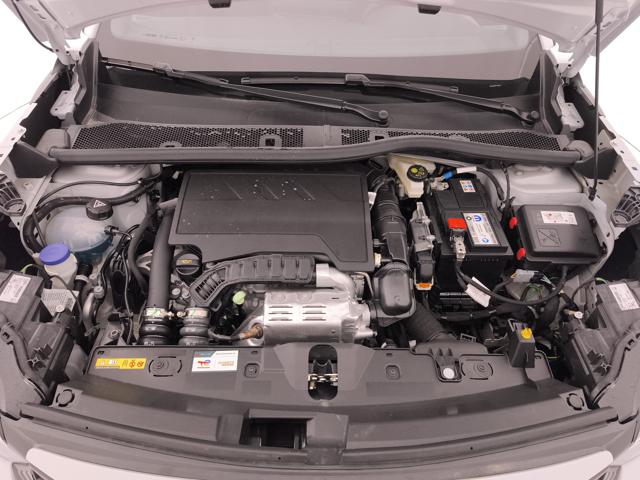 PEUGEOT 2008 usata, con Luci diurne