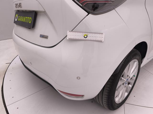 RENAULT ZOE usata, con Luci diurne
