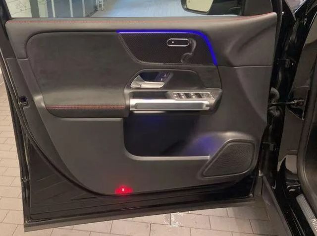 MERCEDES-BENZ GLB 200 usata, con ESP