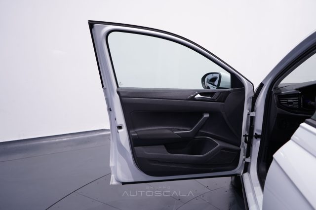 VOLKSWAGEN Taigo usata, con Controllo trazione