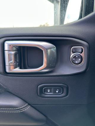JEEP Gladiator usata, con Chiusura centralizzata