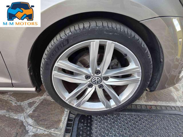 VOLKSWAGEN Golf usata, con Controllo trazione