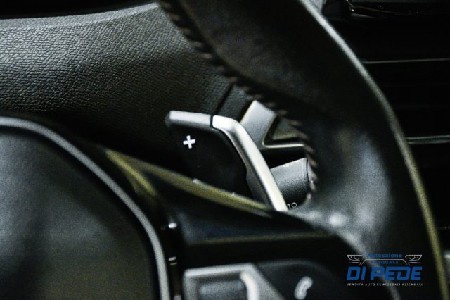 PEUGEOT 3008 usata, con Touch screen