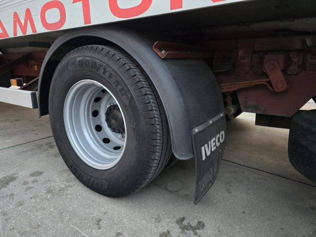 IVECO Daily usata 9