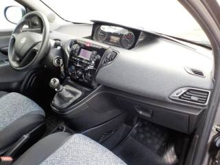 LANCIA Ypsilon usata, con USB