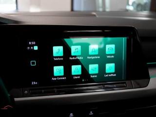 VOLKSWAGEN Golf usata, con Autoradio digitale