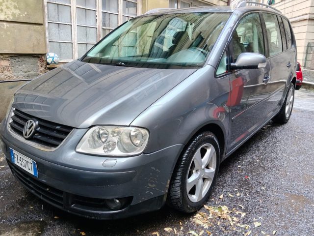 VOLKSWAGEN Touran usata, con ABS