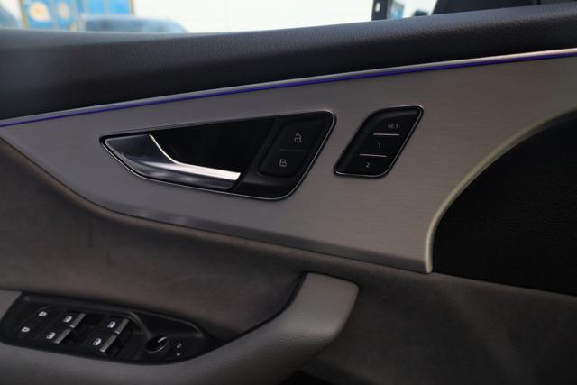 AUDI Q8 usata, con Vetri oscurati