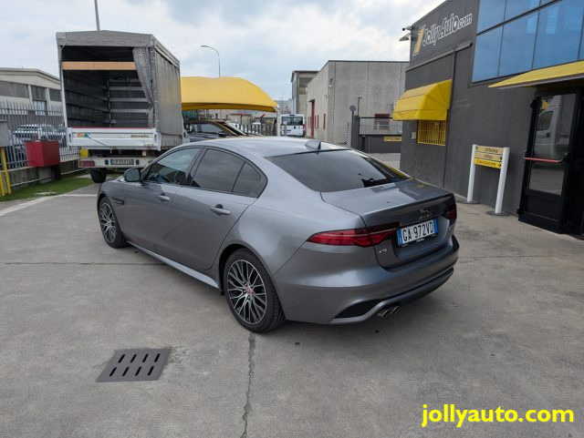 JAGUAR XE usata, con Trazione integrale