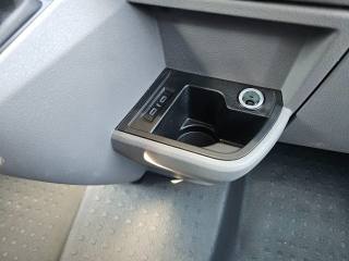 VOLKSWAGEN Transporter usata, con Autoradio digitale
