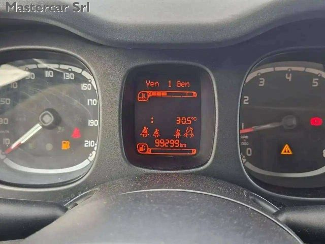 FIAT Panda usata, con USB