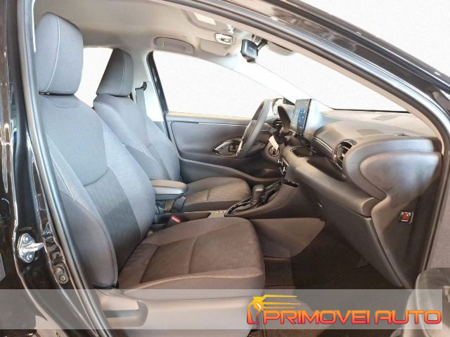 TOYOTA Yaris usata, con Airbag laterali