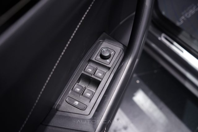 VOLKSWAGEN T-Roc usata, con Cruise Control