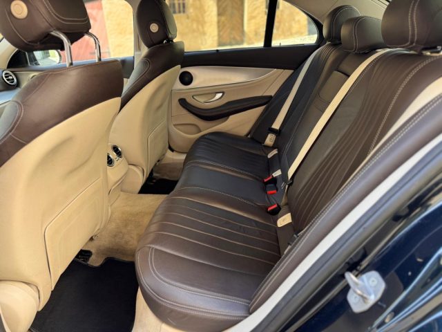 MERCEDES-BENZ E 220 usata, con ESP