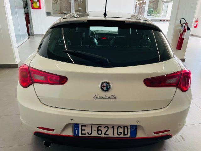 ALFA ROMEO Giulietta usata, con Autoradio