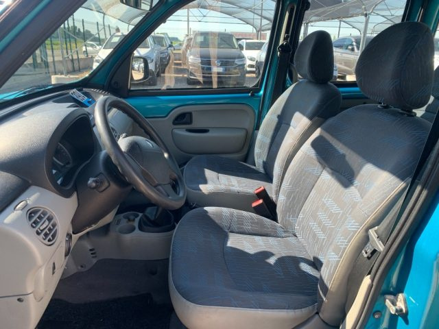 RENAULT Kangoo usata, con Chiusura centralizzata